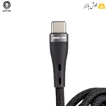 نمای نزدیک سوکت USB-C گرین لاین و محل اتصال روکش بافته‌شده کابل
